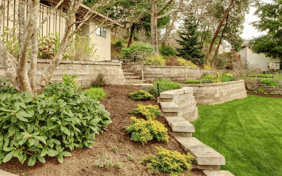 Tiered retaining wall